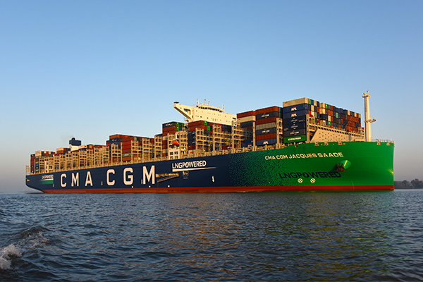 foto ref commercial shipping cma cgm jsaade sauer compressors